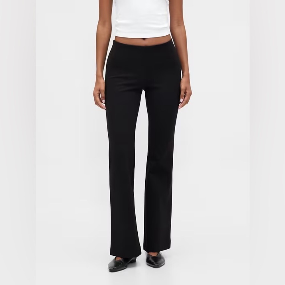 NEW! GAP Low Rise Double Knit Flare Pants - Multiple 🩷 #853797